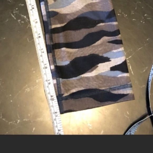 Lululemon. WUC - Picture 5 of 5